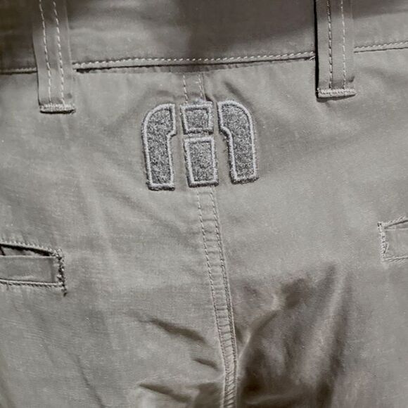 TRAVIS MATHEW Pants Athletic Golf Slacks Athletic Athleisure Gray Mens 34 x 44 - Picture 5 of 14